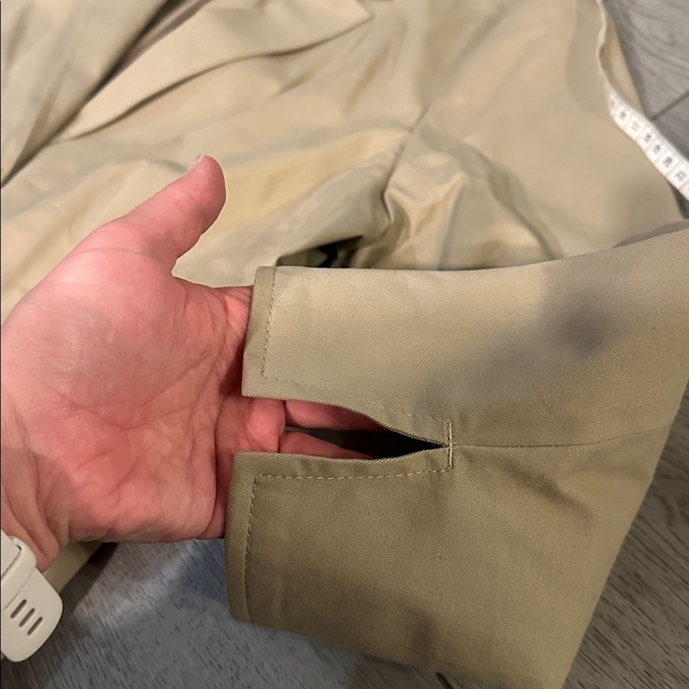 Eddie Bauer women’s Beige Jacket size large - Picture 11 of 11